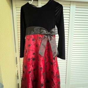 Black and Red Girls Sz 16 Fancy Dress